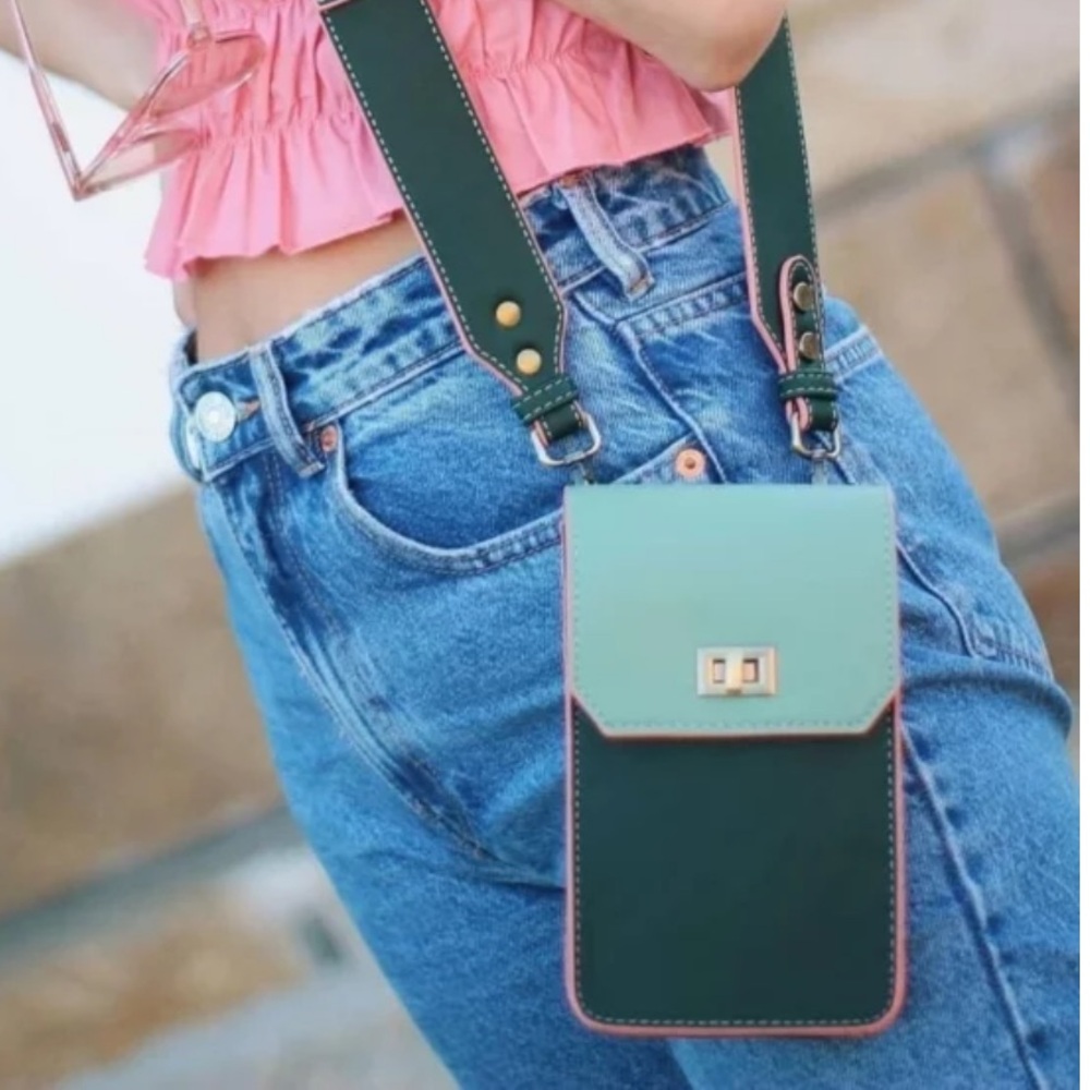 Ecosusi Green/Mint Crossbody Vegan Leather comes w/ 2 straps. Great 4 travel!